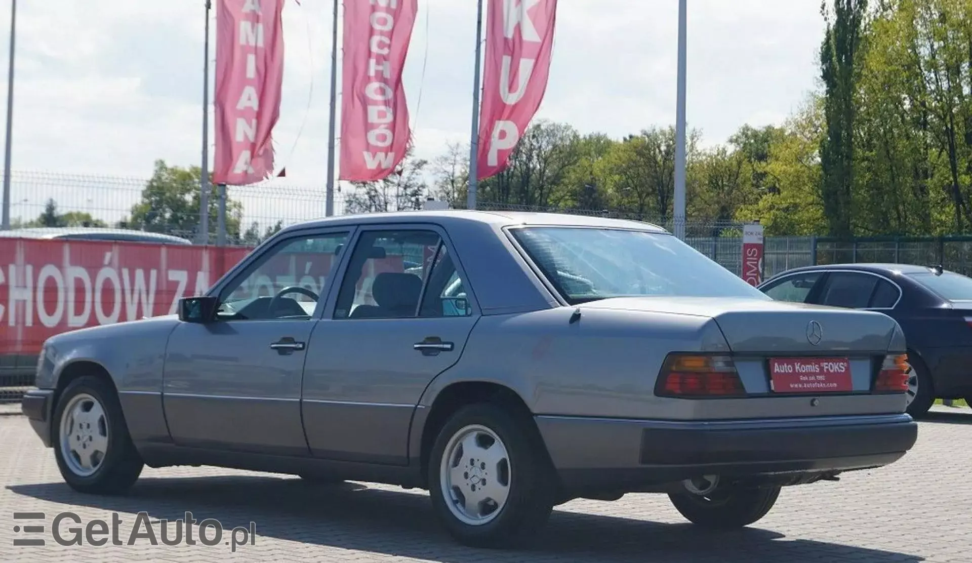 MERCEDES-BENZ W124 