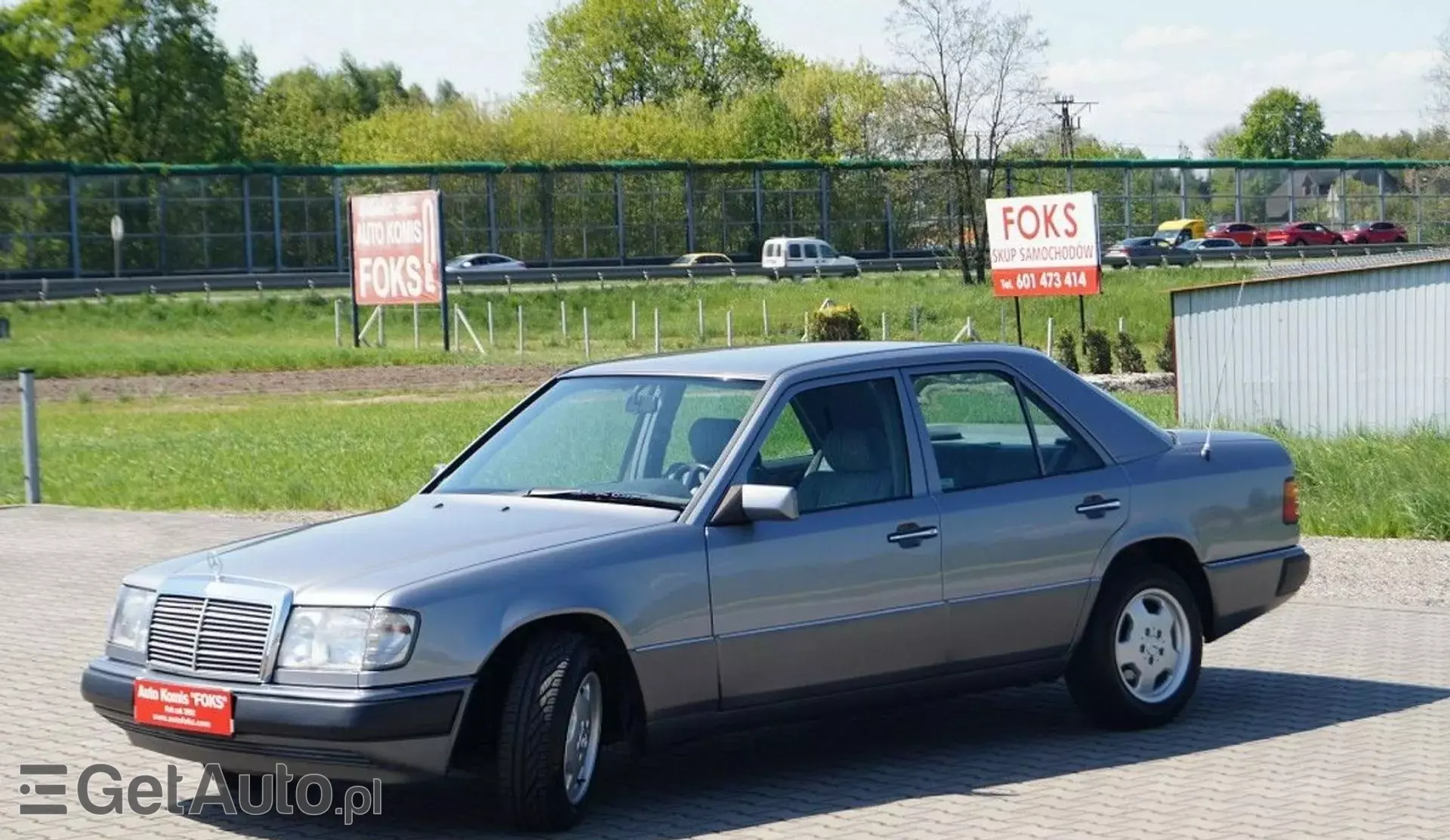MERCEDES-BENZ W124 