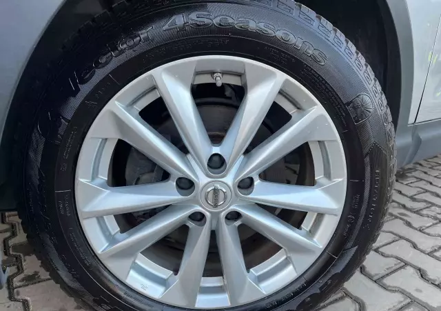 NISSAN Qashqai 1.2 DIG-T Acenta