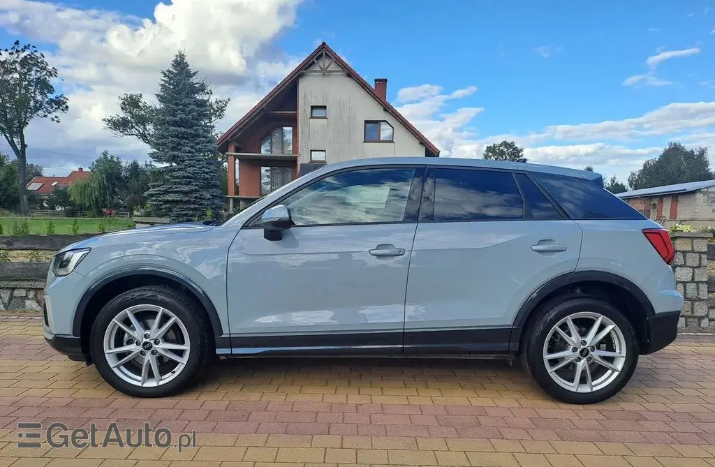 AUDI Q2 