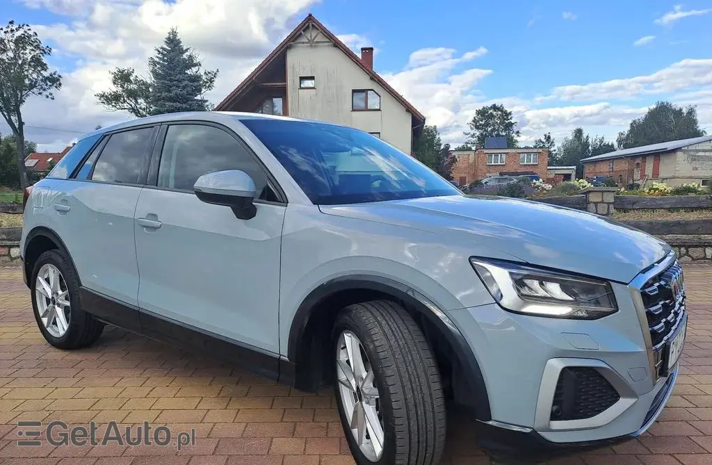 AUDI Q2 