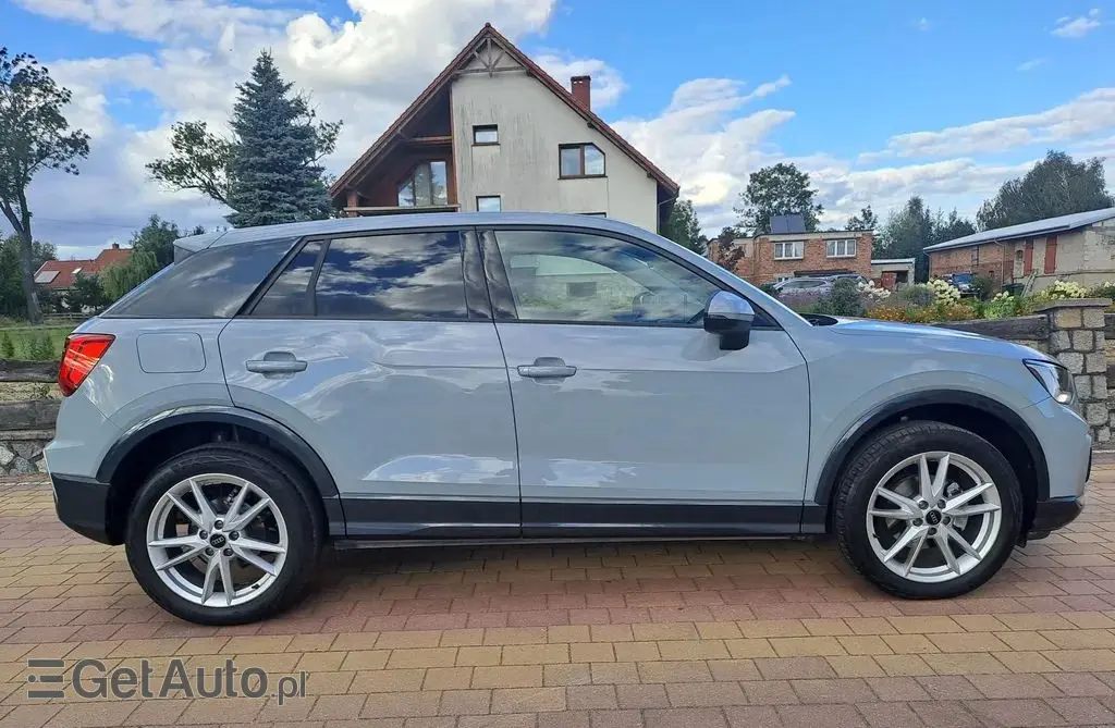 AUDI Q2 