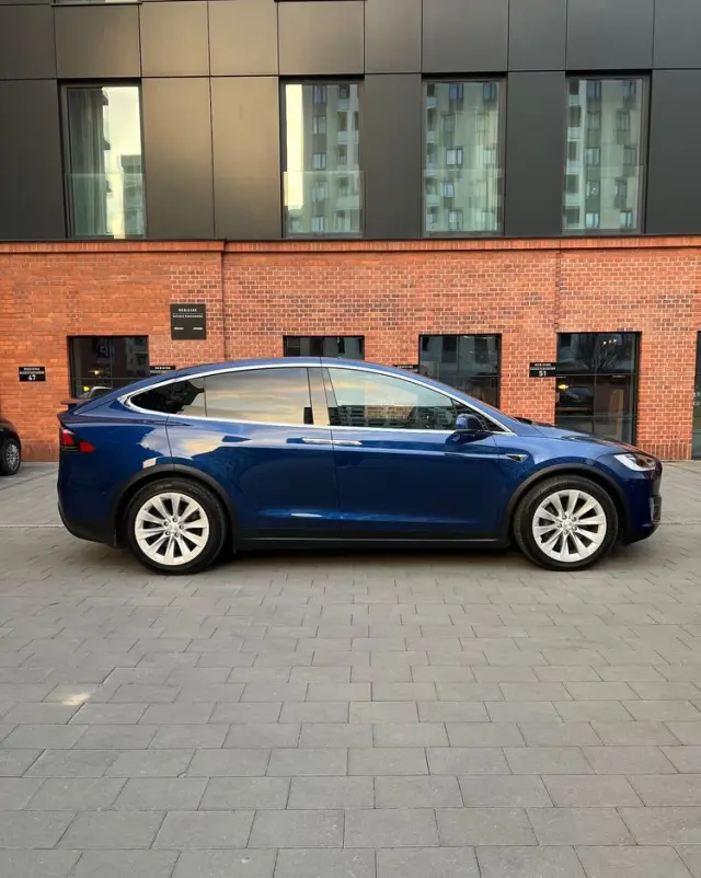 TESLA Model X P 100 D