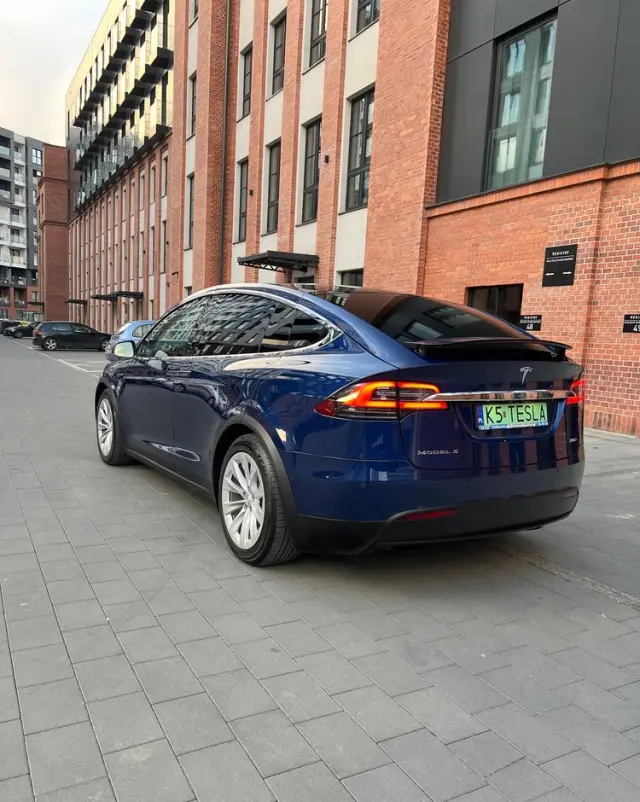 TESLA Model X P 100 D