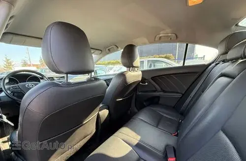 TOYOTA Avensis 