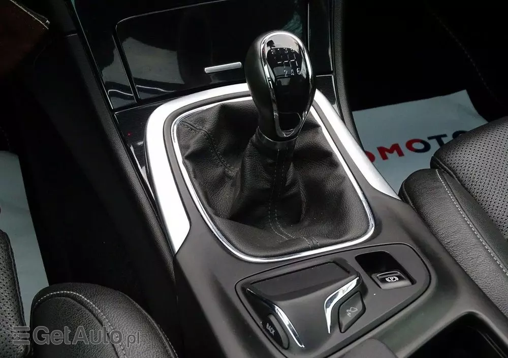 OPEL Insignia 2.0 CDTI 4x4 Country Tourer ecoFLEX