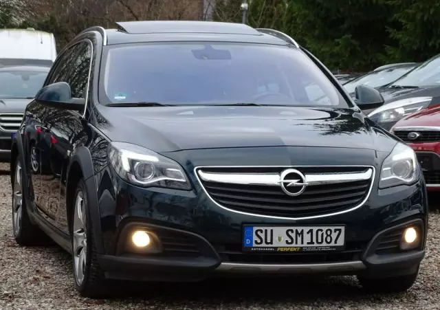 OPEL Insignia 2.0 CDTI 4x4 Country Tourer ecoFLEX