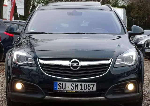 OPEL Insignia 2.0 CDTI 4x4 Country Tourer ecoFLEX