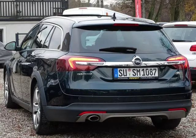 OPEL Insignia 2.0 CDTI 4x4 Country Tourer ecoFLEX