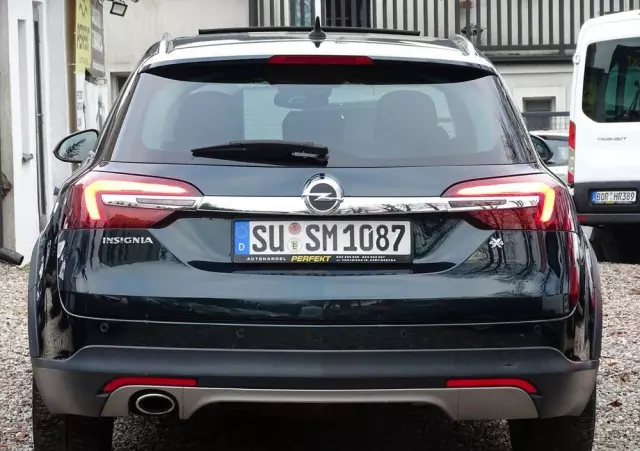 OPEL Insignia 2.0 CDTI 4x4 Country Tourer ecoFLEX