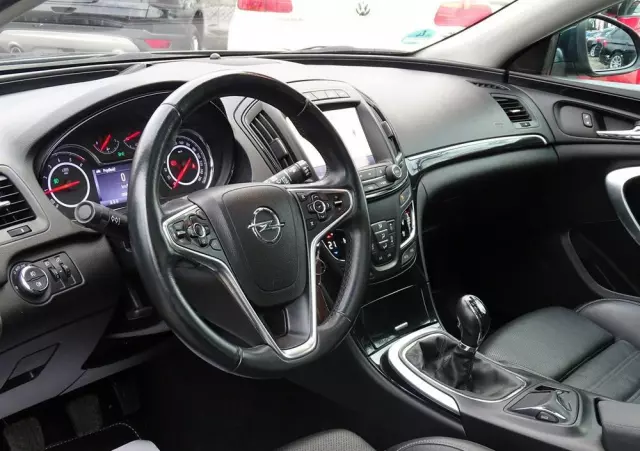 OPEL Insignia 2.0 CDTI 4x4 Country Tourer ecoFLEX