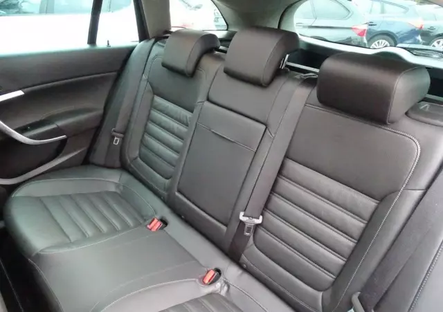 OPEL Insignia 2.0 CDTI 4x4 Country Tourer ecoFLEX