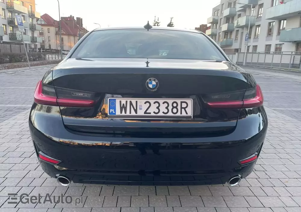 BMW Seria 3 318i Sport Line