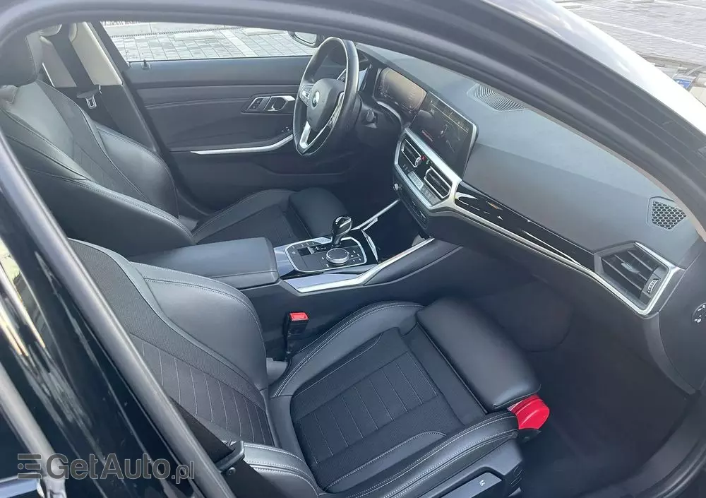 BMW Seria 3 318i Sport Line