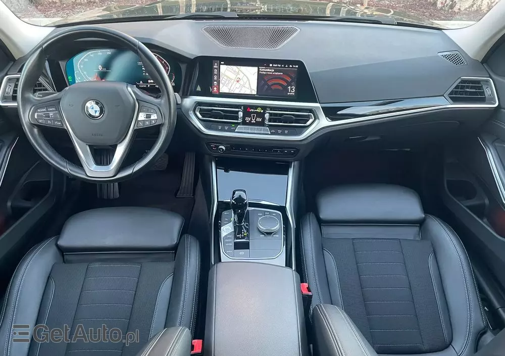 BMW Seria 3 318i Sport Line