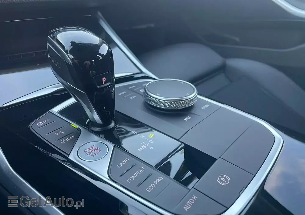 BMW Seria 3 318i Sport Line