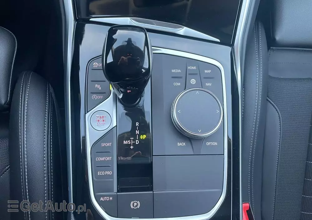 BMW Seria 3 318i Sport Line