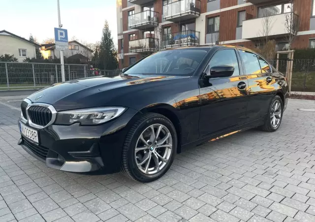 BMW Seria 3 318i Sport Line