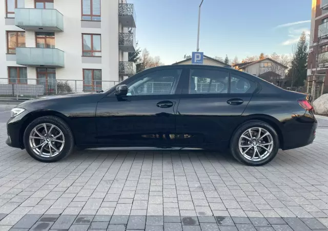 BMW Seria 3 318i Sport Line