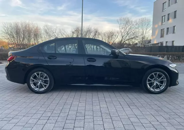 BMW Seria 3 318i Sport Line