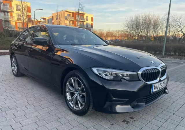BMW Seria 3 318i Sport Line