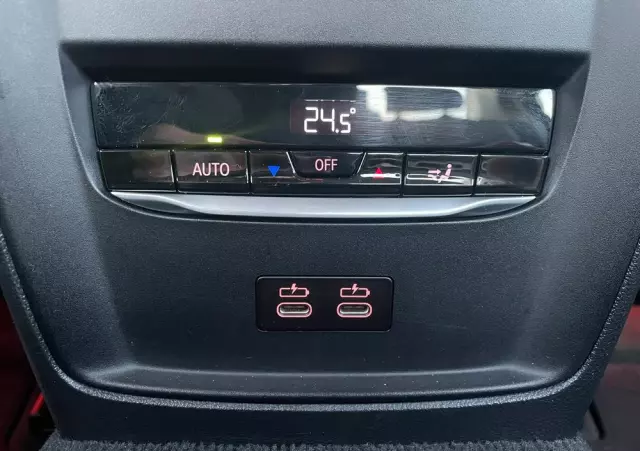 BMW Seria 3 318i Sport Line