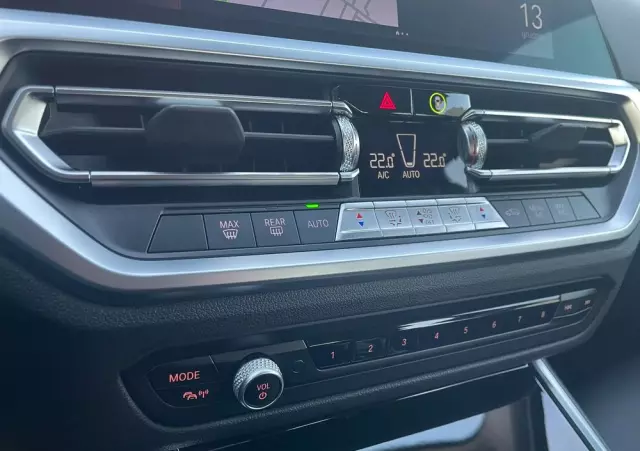 BMW Seria 3 318i Sport Line