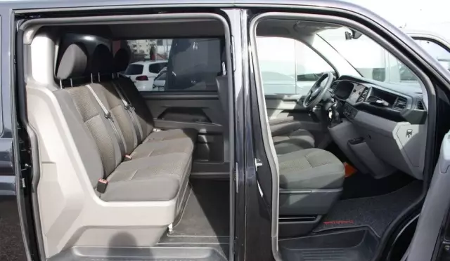 VOLKSWAGEN TRANSPORTER 