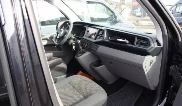 VOLKSWAGEN TRANSPORTER 