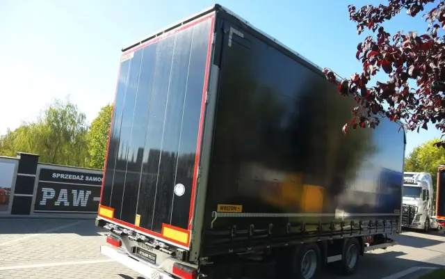 WIELTON PRZYCZEPA///* WIELTON///* TANDEM///* 2020///* 7.75 METRA///* FIRANKA///* DACH PODNOSZONY///* SUPER STAN. 