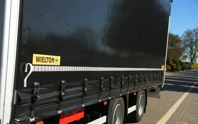 WIELTON PRZYCZEPA///* WIELTON///* TANDEM///* 2020///* 7.75 METRA///* FIRANKA///* DACH PODNOSZONY///* SUPER STAN. 