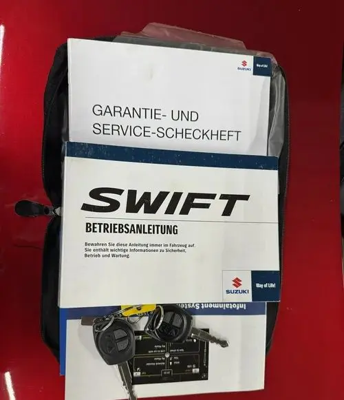 SUZUKI Swift 