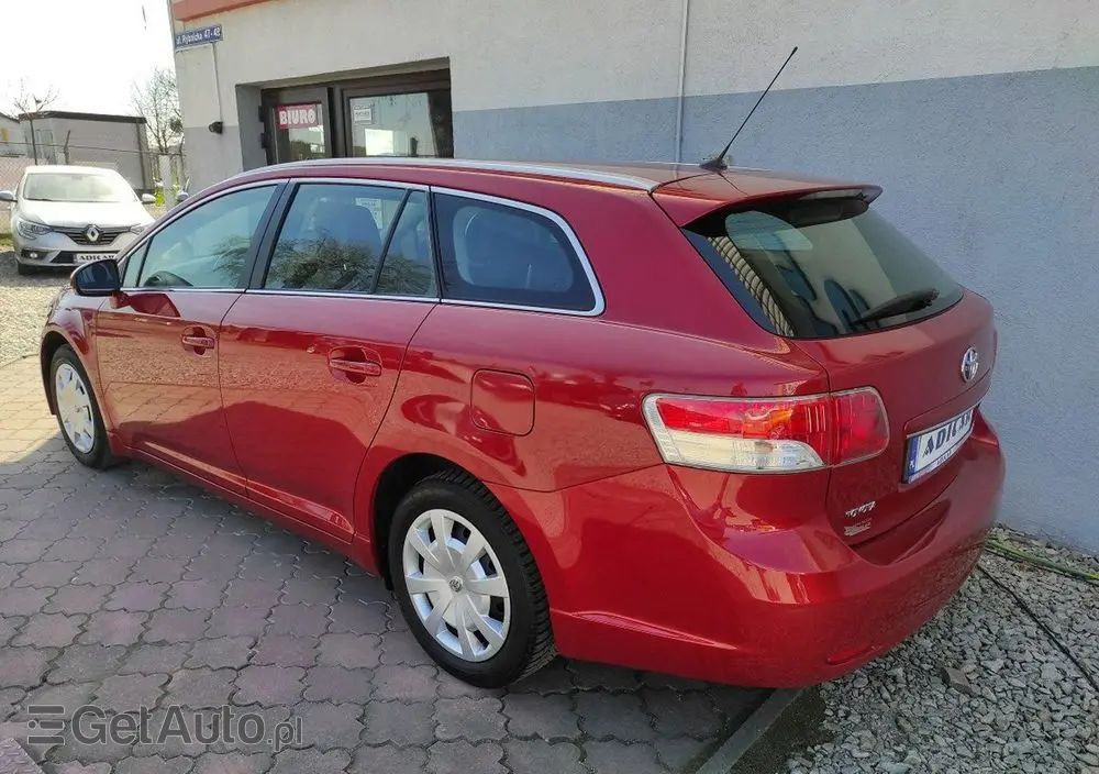 TOYOTA Avensis 