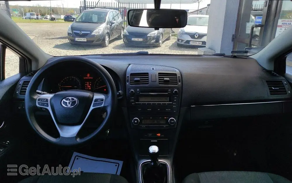 TOYOTA Avensis 