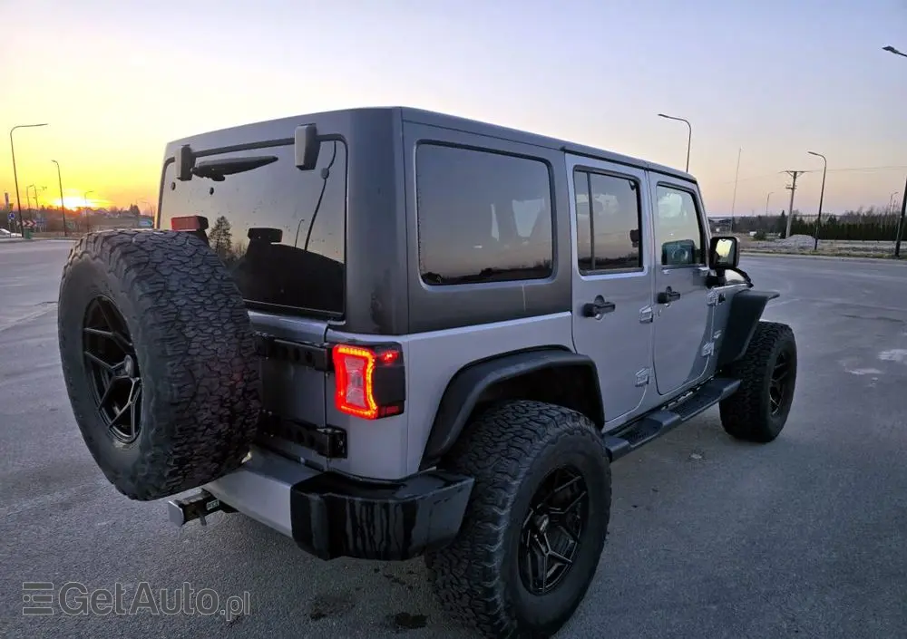 JEEP Wrangler 3.6 Unlim Sahara