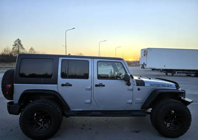 JEEP Wrangler 3.6 Unlim Sahara