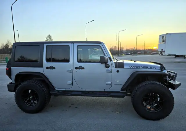 JEEP Wrangler 3.6 Unlim Sahara