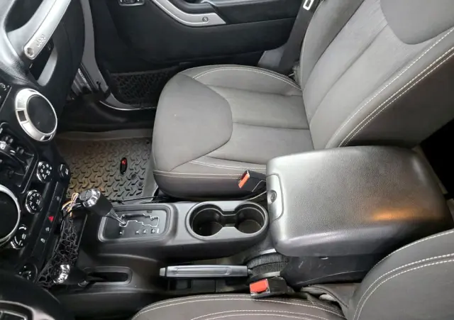 JEEP Wrangler 3.6 Unlim Sahara