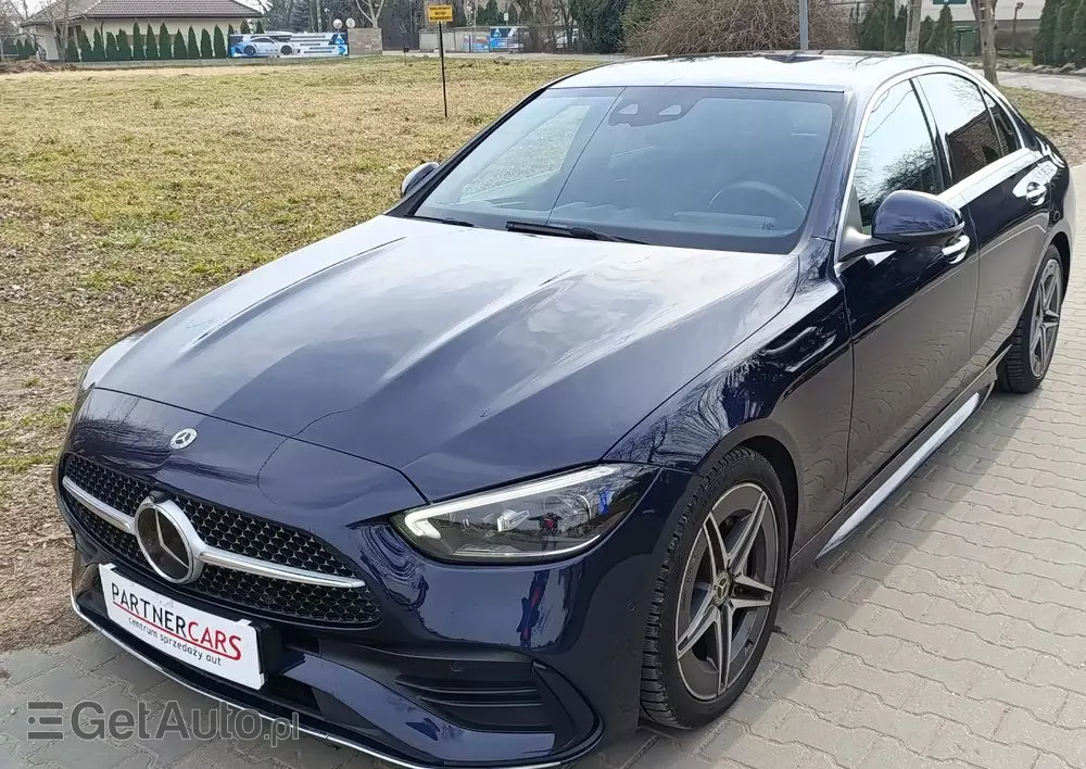 MERCEDES-BENZ Klasa C 300 4MATIC 9G-TRONIC