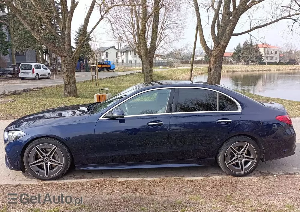 MERCEDES-BENZ Klasa C 300 4MATIC 9G-TRONIC