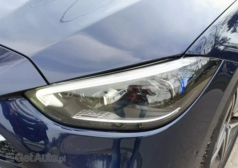 MERCEDES-BENZ Klasa C 300 4MATIC 9G-TRONIC