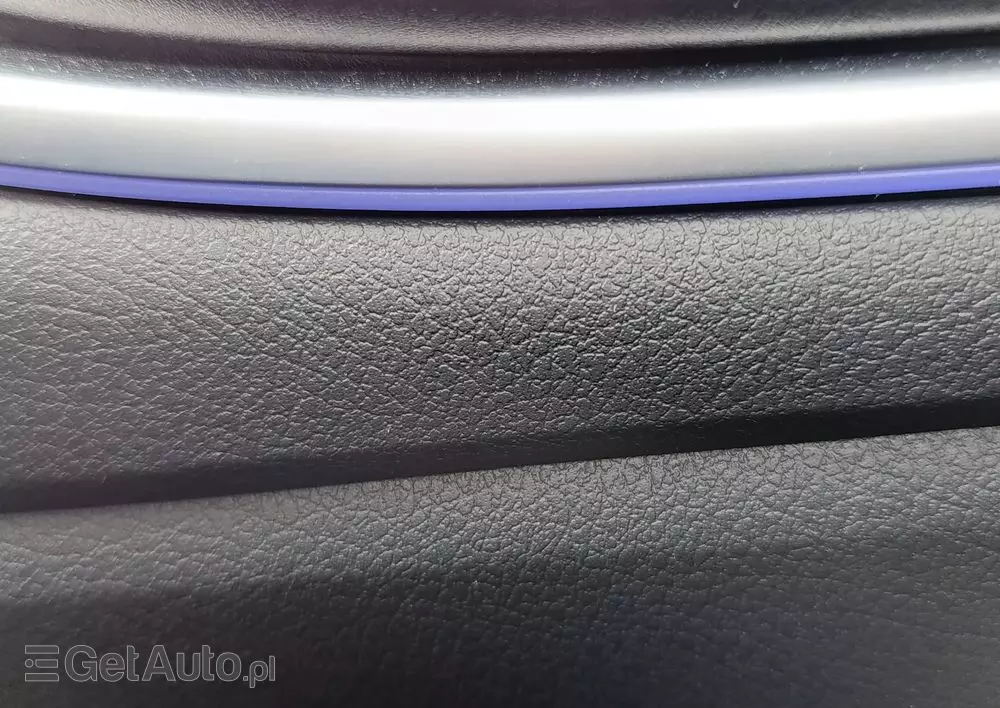 MERCEDES-BENZ Klasa C 300 4MATIC 9G-TRONIC