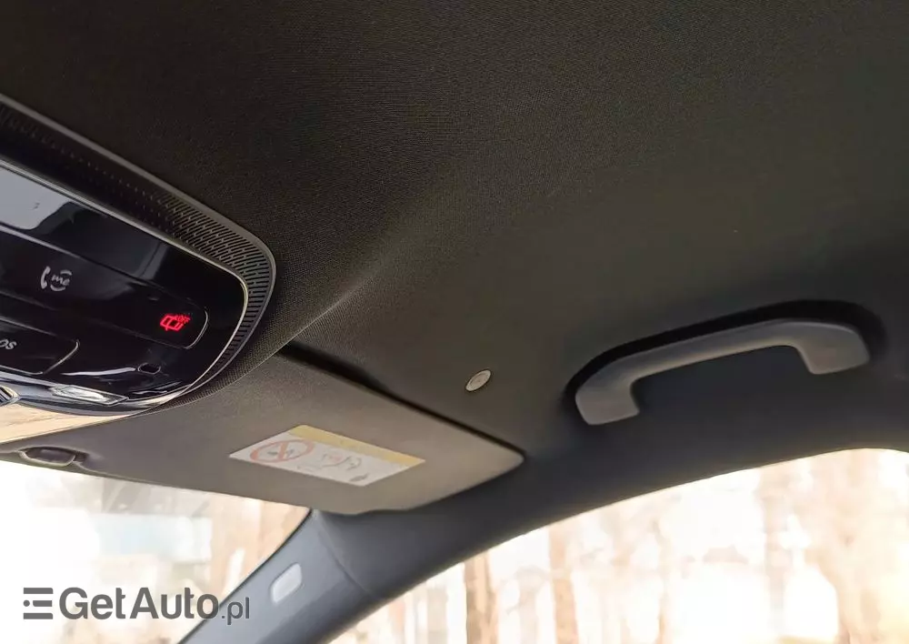 MERCEDES-BENZ Klasa C 300 4MATIC 9G-TRONIC