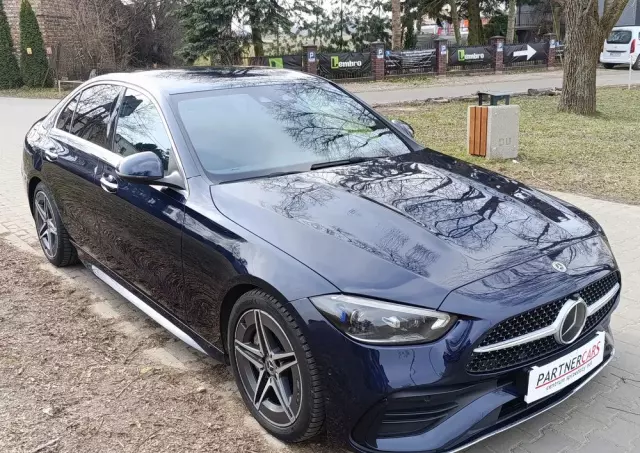 MERCEDES-BENZ Klasa C 300 4MATIC 9G-TRONIC