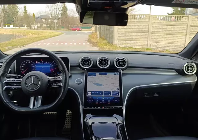 MERCEDES-BENZ Klasa C 300 4MATIC 9G-TRONIC