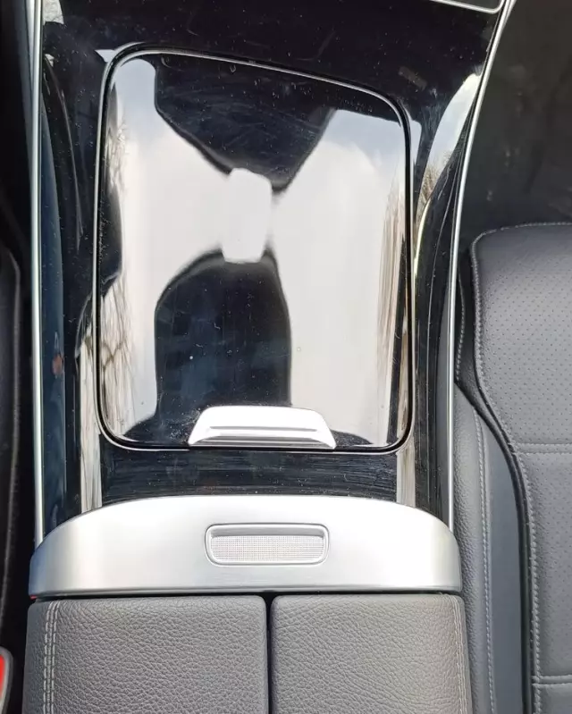 MERCEDES-BENZ Klasa C 300 4MATIC 9G-TRONIC