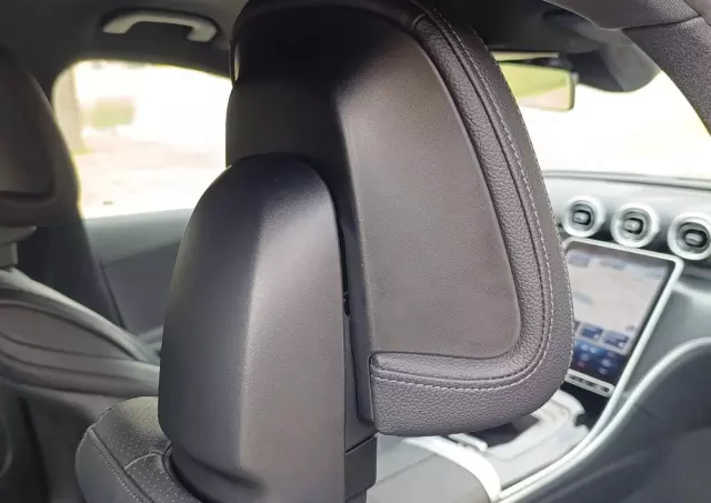 MERCEDES-BENZ Klasa C 300 4MATIC 9G-TRONIC