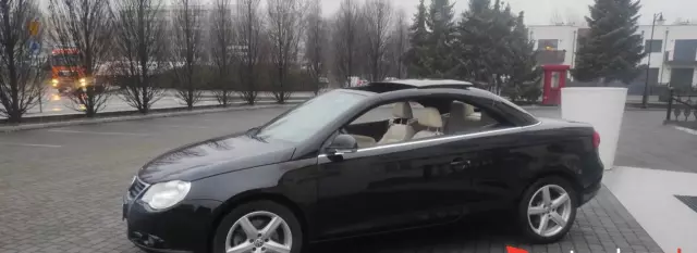 VOLKSWAGEN Eos 