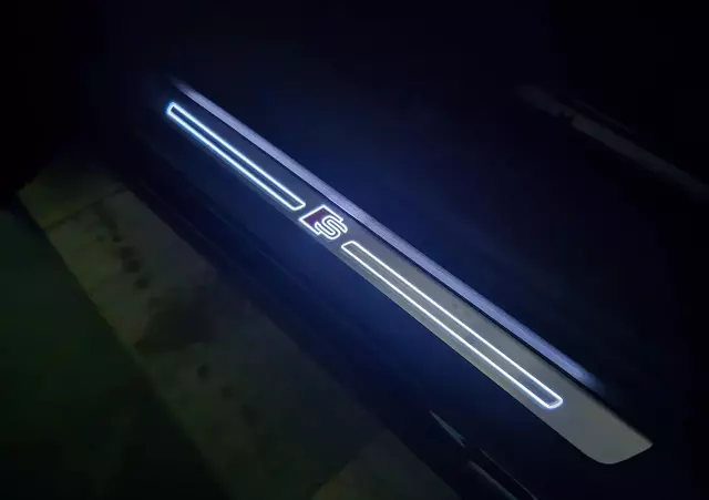 AUDI Q3 35 TDI Advanced S tronic