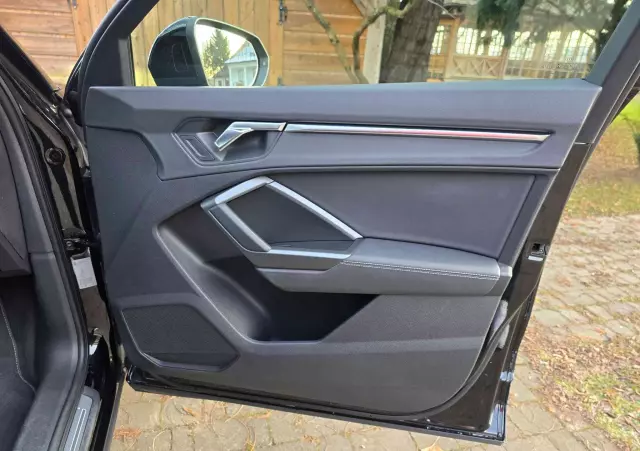 AUDI Q3 35 TDI Advanced S tronic